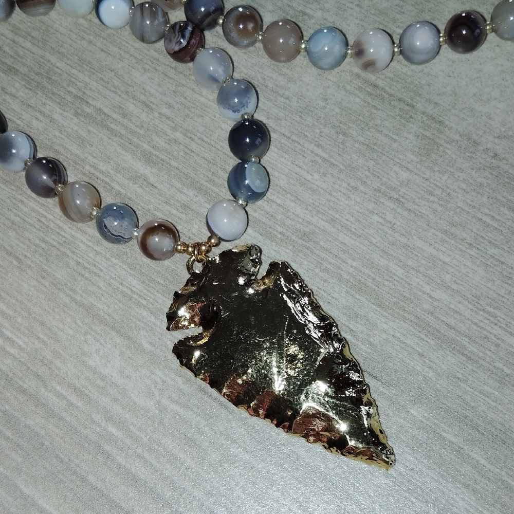 Nordstrom Multicolor Stone Beaded Necklace with Gold Tone Arrowhead Pendant - Picture 5 of 6